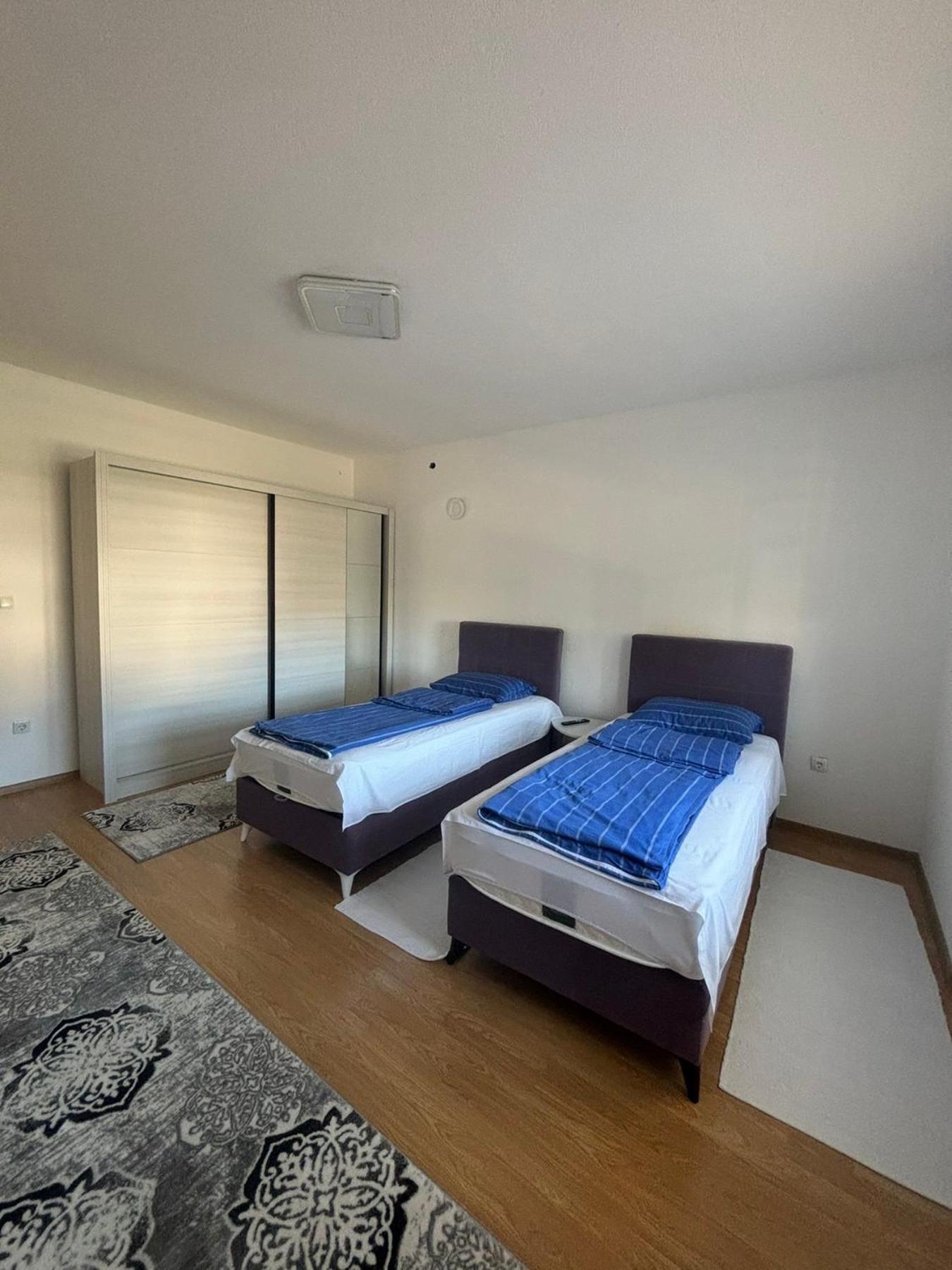 Aurora Apartment *